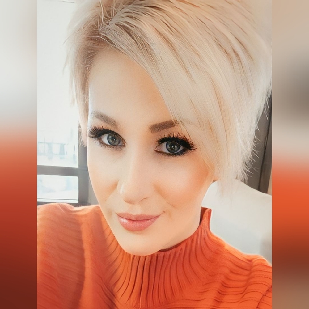 Meet your Posher, Paula